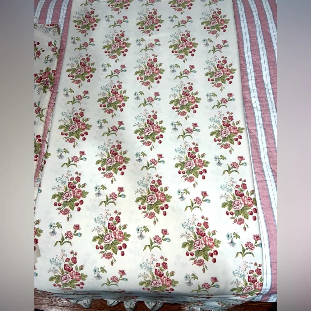 Ralph Lauren Emily Anne Ruffled Queen Sheet Set- 2 Pillowcases,1 Flat,1 Fitted